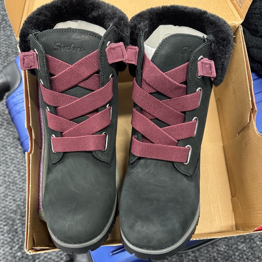 Skechers Leather Boots - Picture 4 of 8